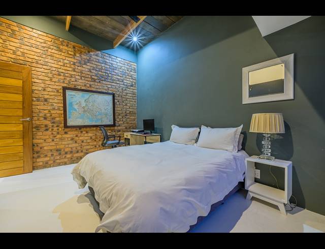 4 BEDROOM HOUSE FOR SALE IN SHEFFIELD BEACH